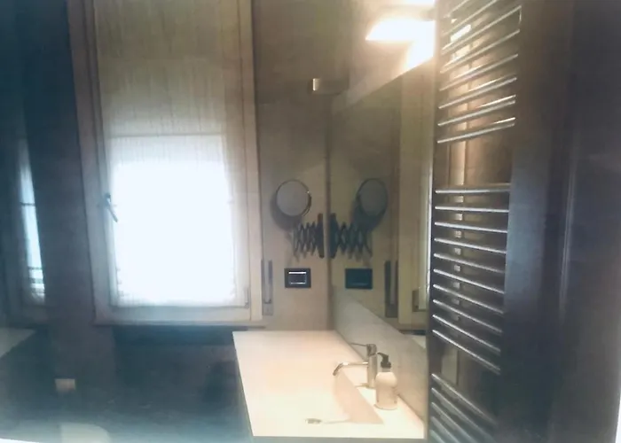 アパート Inparma Ovest パルマ